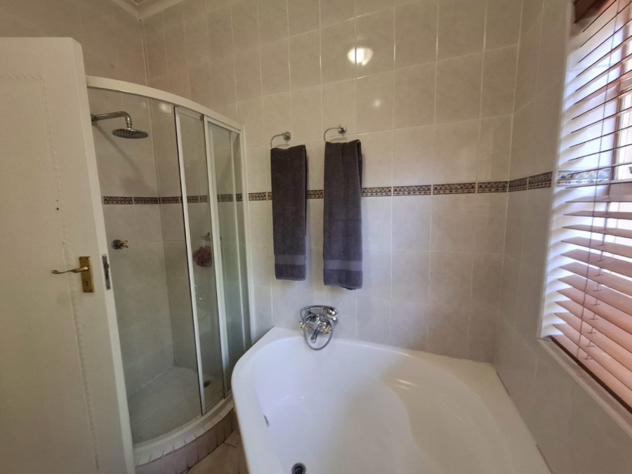 4 Bedroom Property for Sale in Protea Park North West